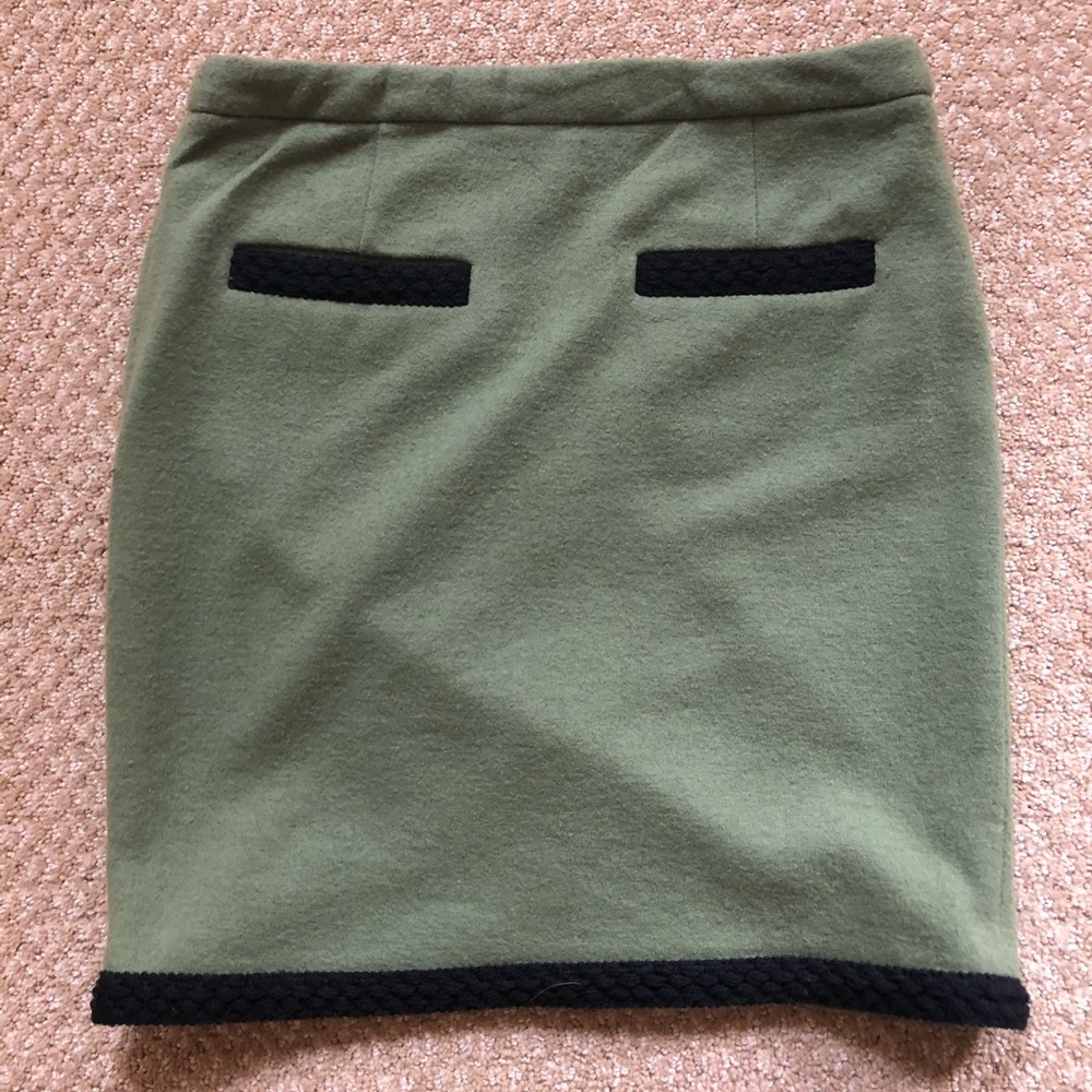 Green/Black Wool skirt